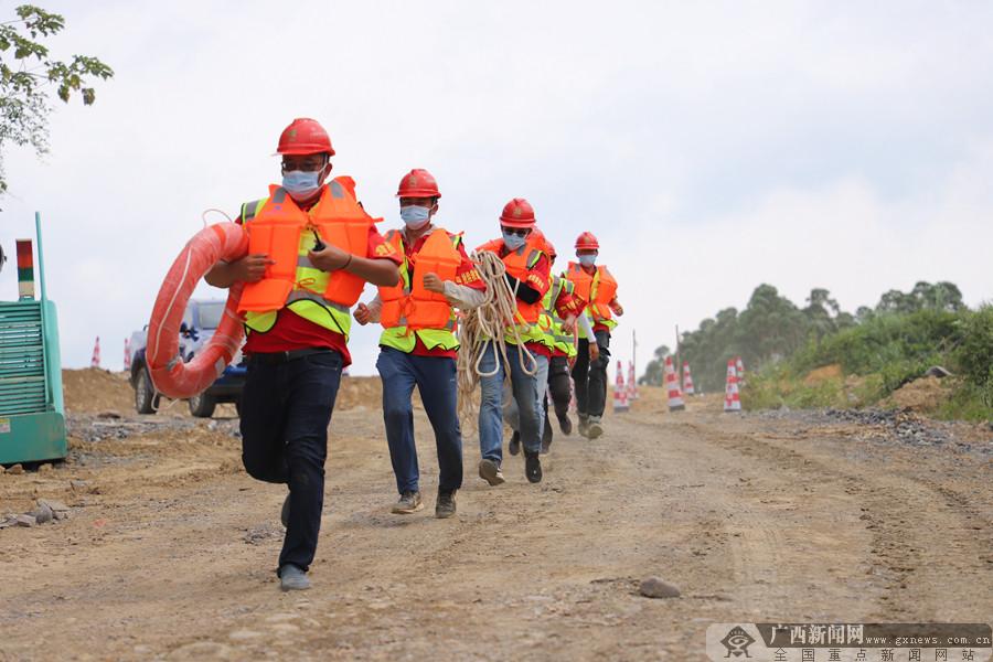 賀巴高速公路最新進展報告